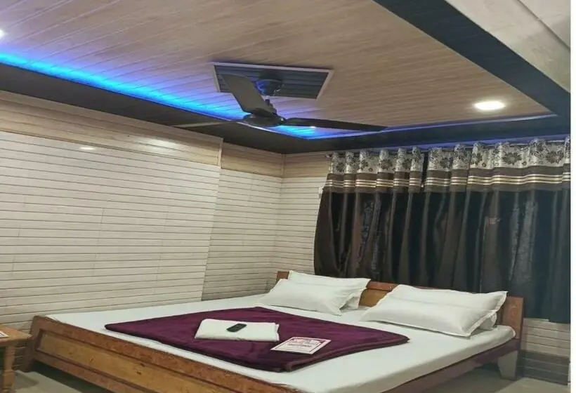 Deluxe-huone King-vuode, Raahat Palace