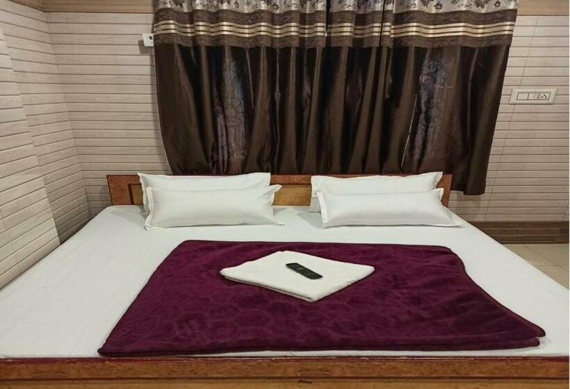 스탠다드 룸 킹사이즈 침대, Raahat Palace