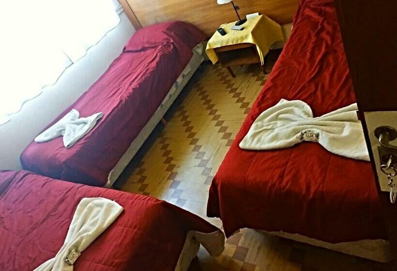 스탠다드 트리플 룸, Nuevo Hotel Tivoli