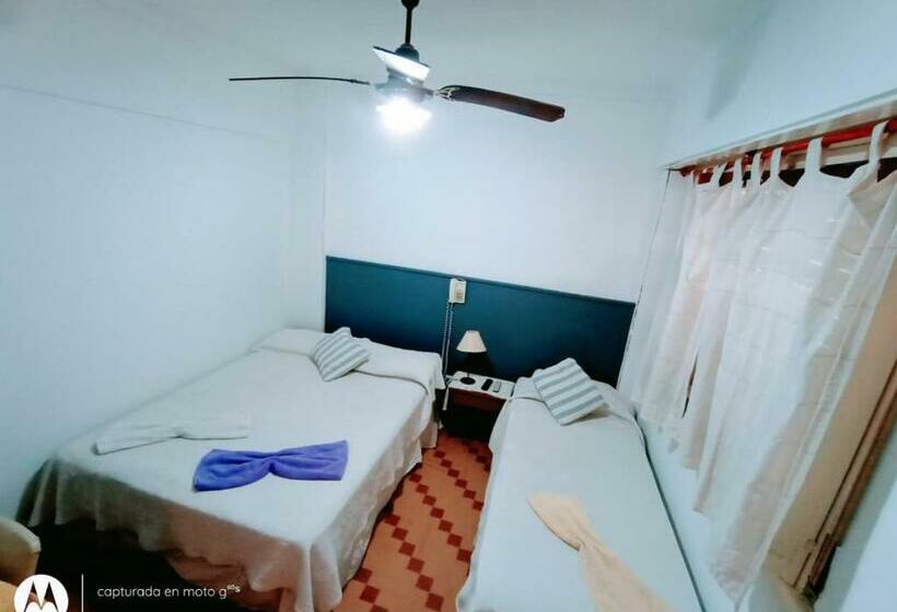 スタンダードトリプルルーム, Nuevo Hotel Tivoli