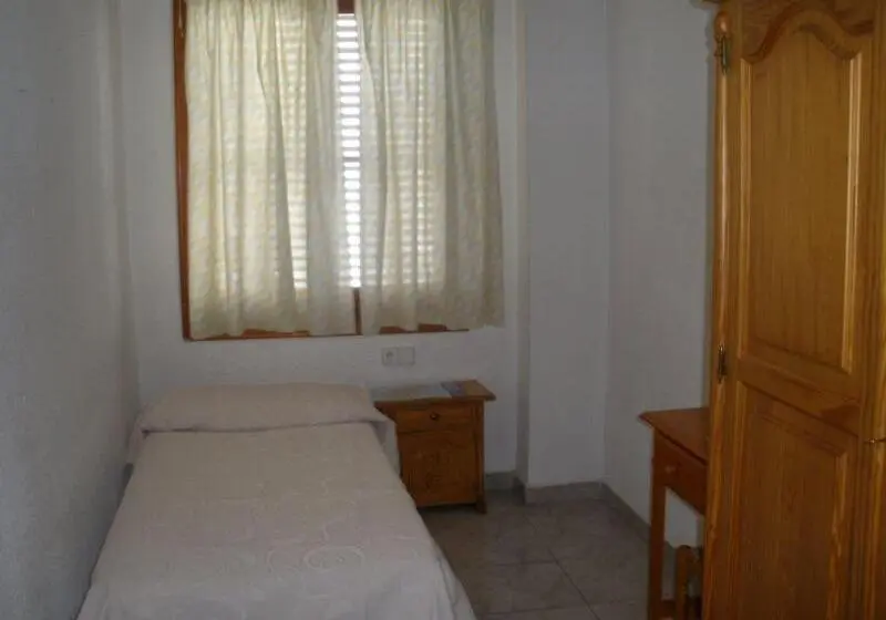 اتاق استاندارد یک تخته با سرویس بهداشتی مشترک, Casa De Huespedes El Almendro
