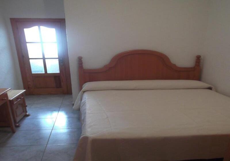اتاق استاندارد, Casa De Huespedes El Almendro