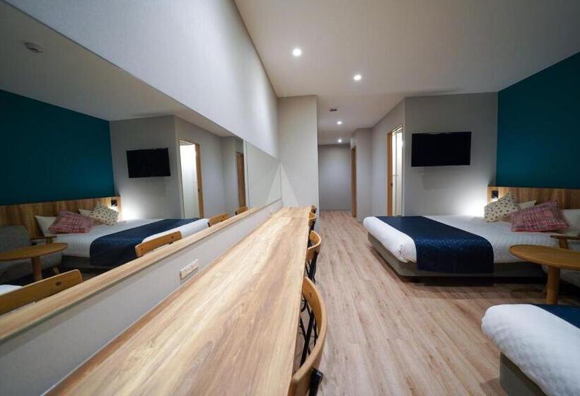 디럭스 스위트, Spresso East