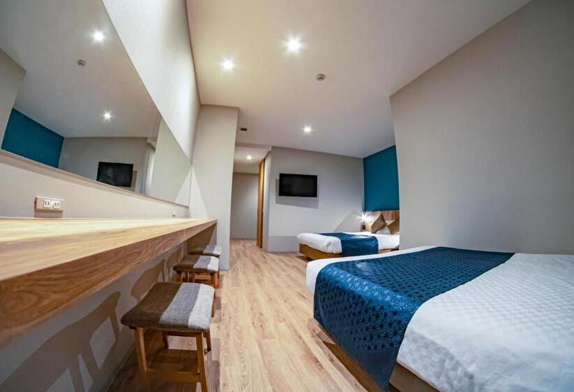 수피리어 스위트, Spresso East