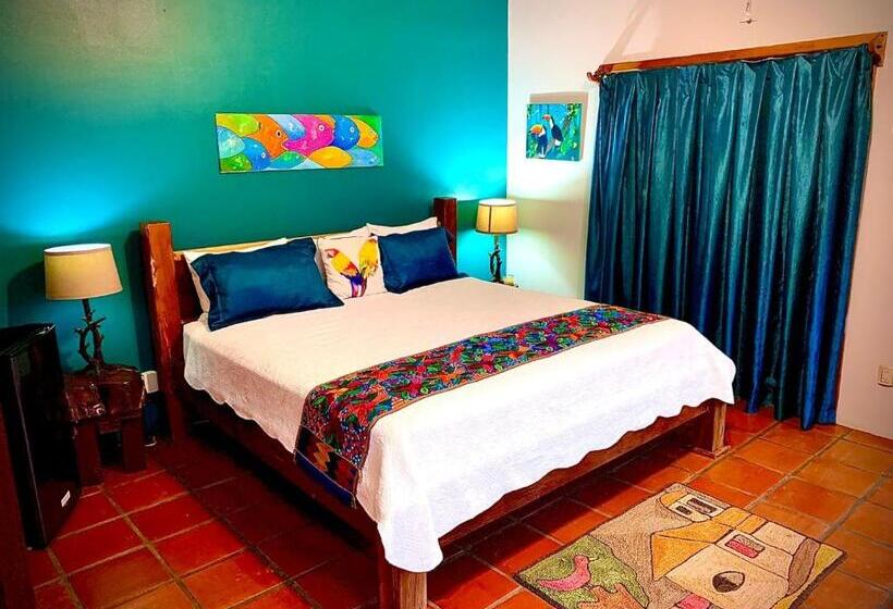 Семейный Номер, Toucan Lane Hotel And Restaurant