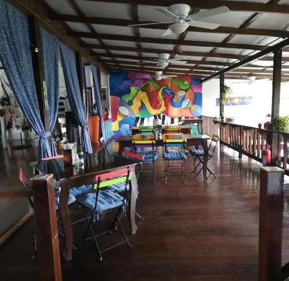 テラス付き1ベッドルームアパートメント, Toucan Lane Hotel And Restaurant