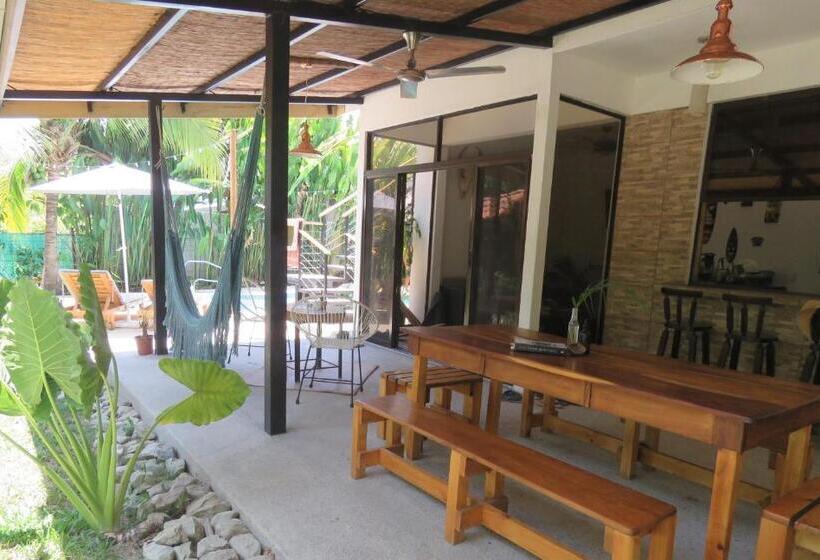 スタンダードルーム, El Chante Surf House