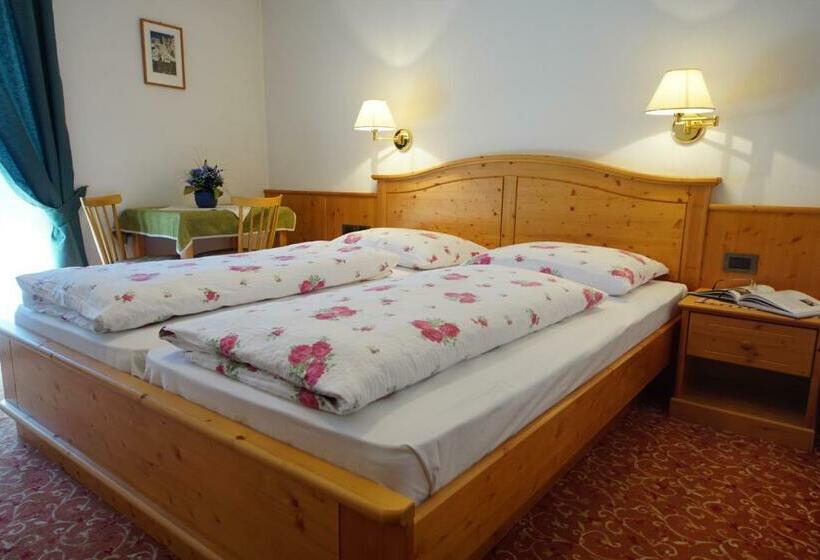 标准间, Garni Flurida