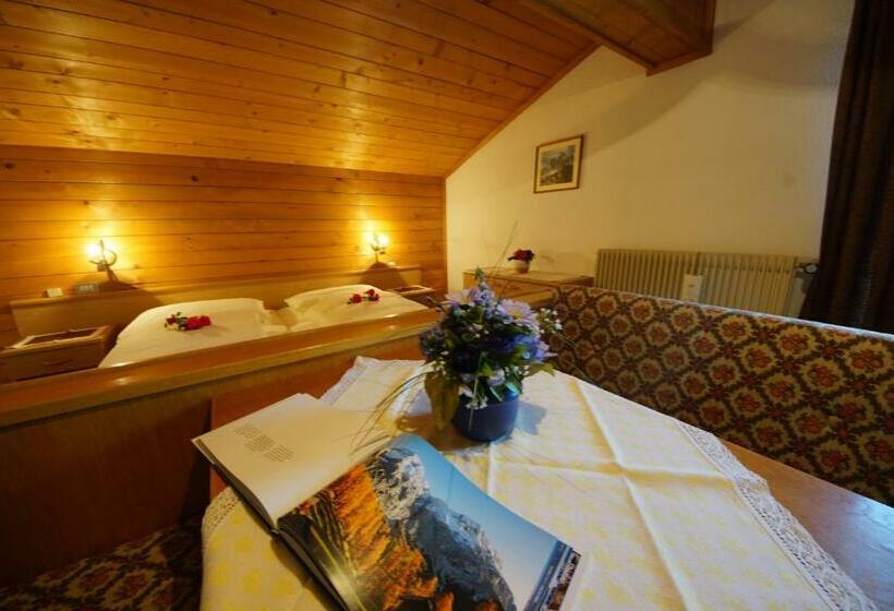 标准间, Garni Flurida