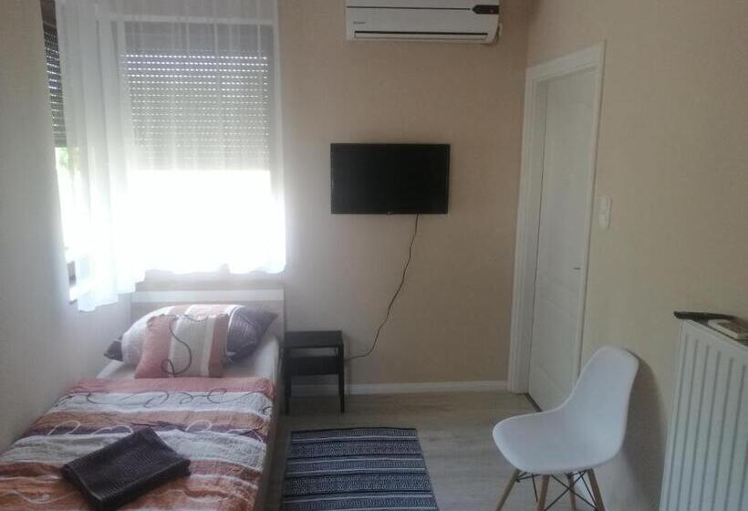 Апартаменты 1 Спальня, Cserke Apartmanház