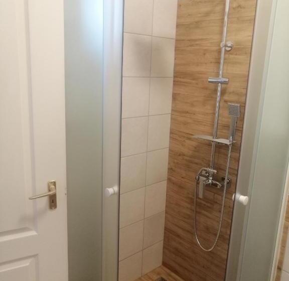 Апартаменты 1 Спальня, Cserke Apartmanház