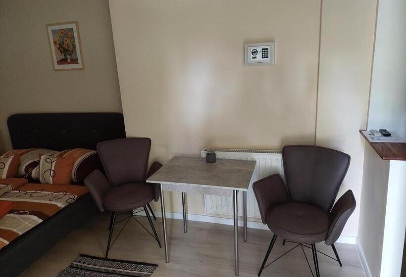 Апартаменты 1 Спальня, Cserke Apartmanház