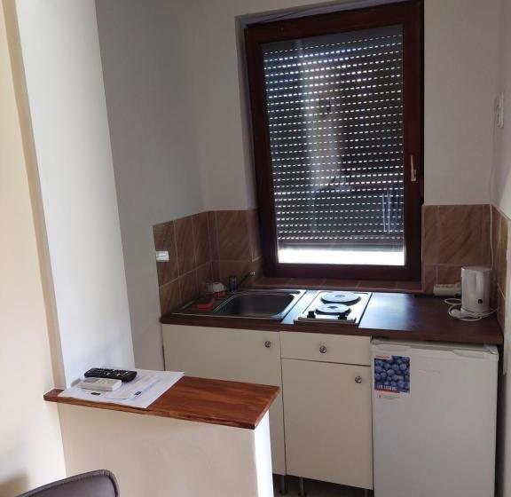 침실 1개 아파트, Cserke Apartmanház