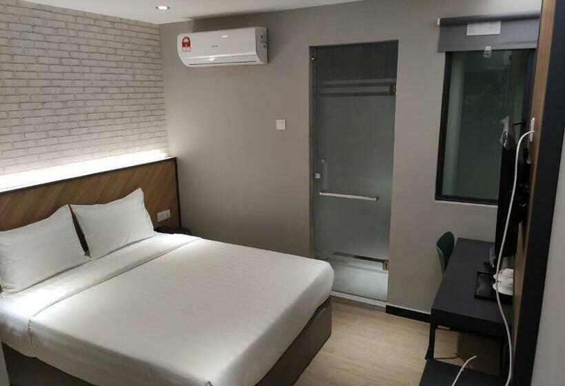 חדר סופריור, 99 Seri Kembangan Serdang