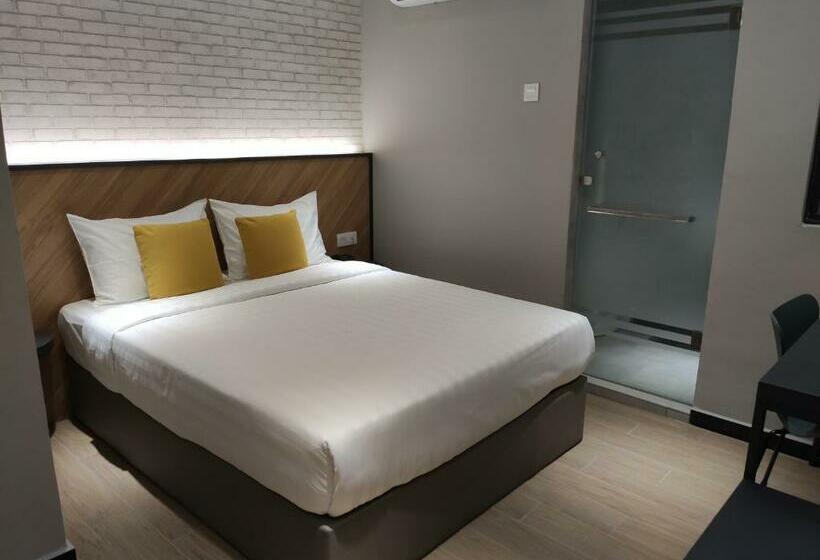 Номер Superior, 99 Seri Kembangan Serdang