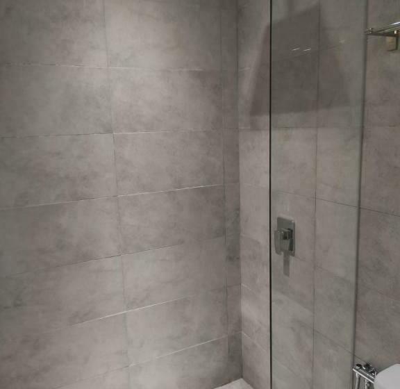 חדר משפחתי דלוקס, 99 Seri Kembangan Serdang