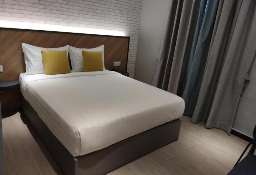 חדר סופריור, 99 Seri Kembangan Serdang