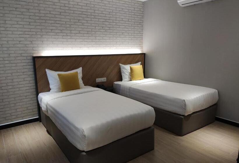 חדר דלוקס, 99 Seri Kembangan Serdang