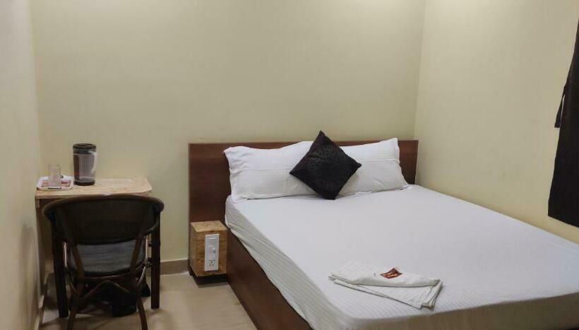 Deluxe Rum, Annai Bay