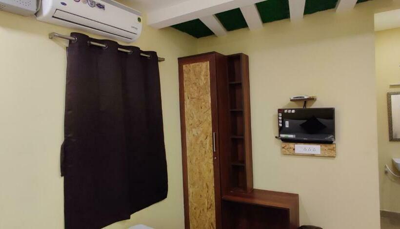 Deluxe Rum, Annai Bay