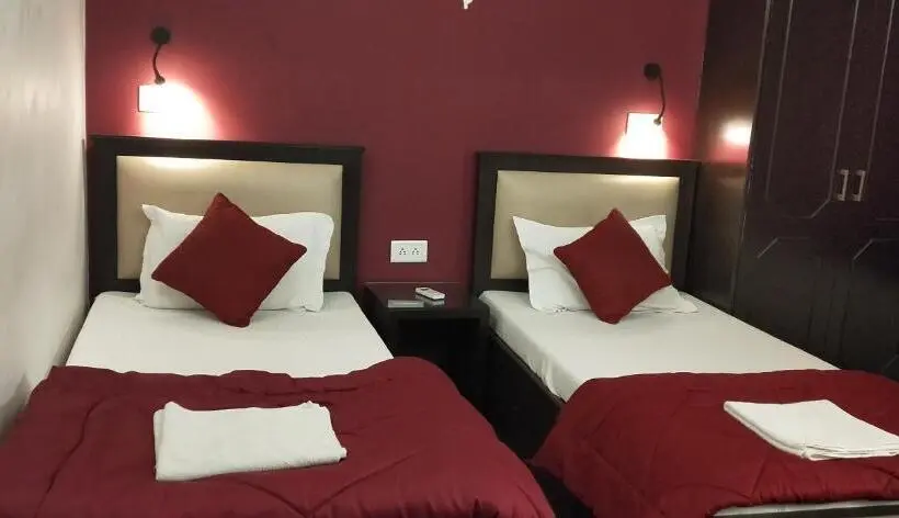 اتاق لوکس, Joey S Hostel Agra