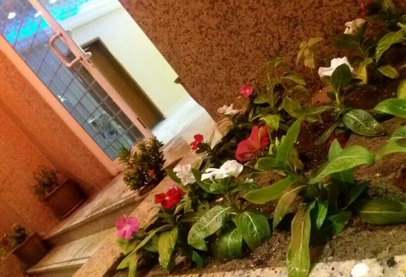 اتاق استاندارد سه نفره, Khobar Fantastic Furnished Apartments