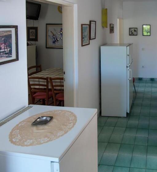 Triple Room Sea View, Smestaj Vella