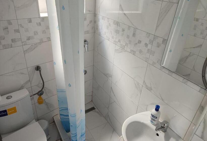 استودیوی استاندارد با چشمانداز دریا, Smestaj Vella