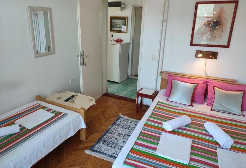 Triple Room Sea View, Smestaj Vella