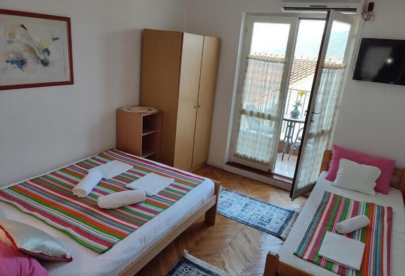Triple Room Sea View, Smestaj Vella
