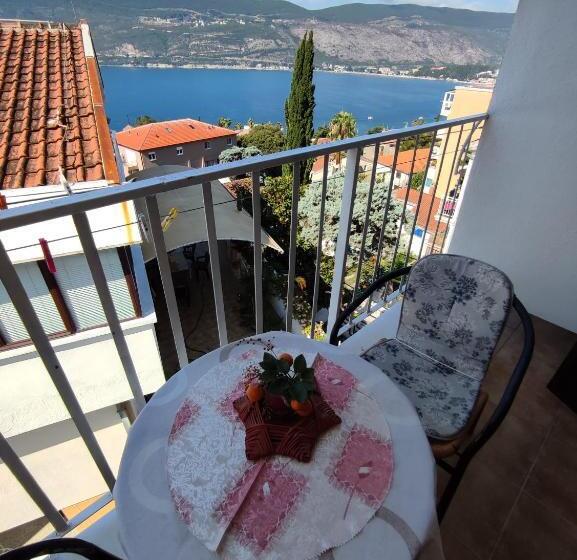 Triple Room Sea View, Smestaj Vella