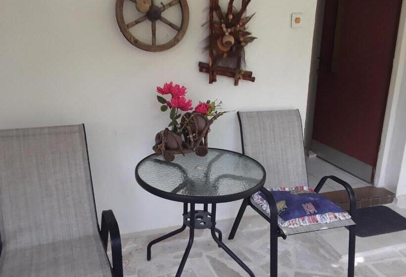 آپارتمان 1 خوابه با چشمانداز دریا, Smestaj Vella