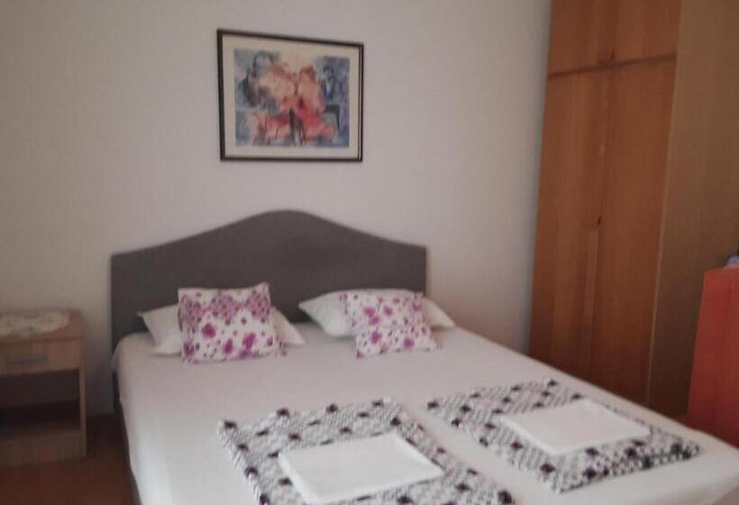 آپارتمان 1 خوابه با چشمانداز دریا, Smestaj Vella