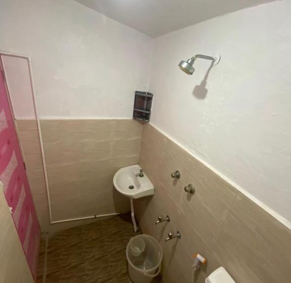 غرفة قياسية مزوَّدة بشُرفة, The Sea Shelter Home Stay