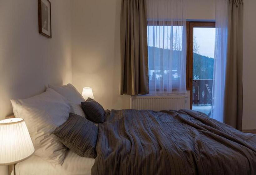 דירה בת חדר שינה 1 עם מרפסת, Pension George