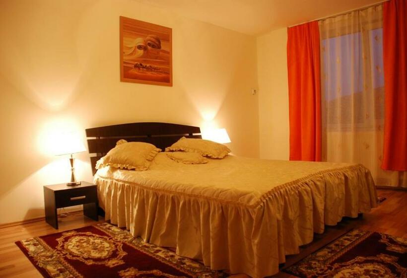 חדר סטנדרט עם מיטת קינג, Pensiunea Mountain King