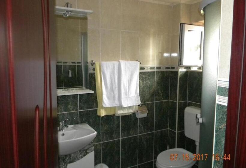 חדר סטנדרט עם מיטת קינג, Pensiunea Mountain King