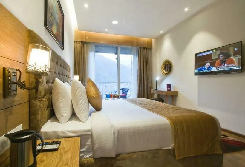 اتاق سوپریور, The Whitestone Resorts