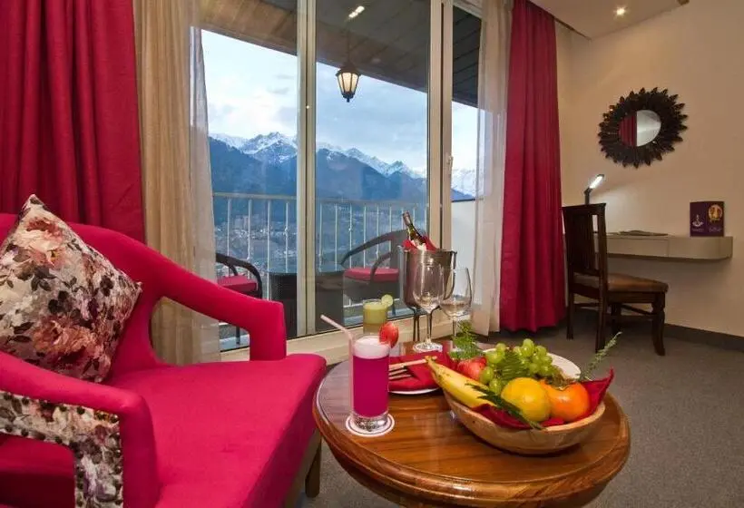 سوییت سوپریور, The Whitestone Resorts