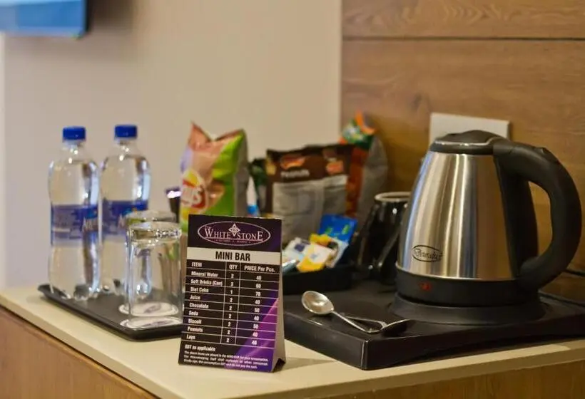 اتاق استاندارد با تخت بزرگ, The Whitestone Resorts