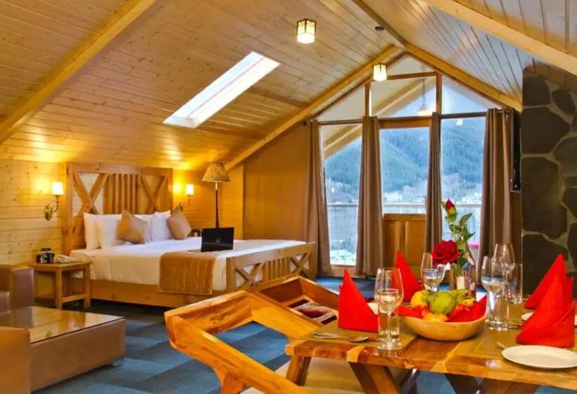 اتاق استاندارد با تخت بزرگ, The Whitestone Resorts