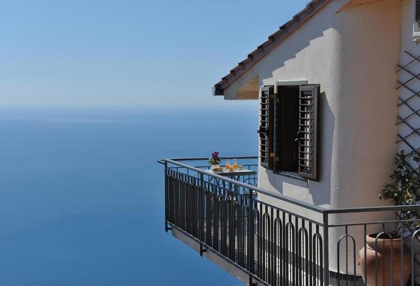 海景标准间带阳台, B&b Il Nespolo