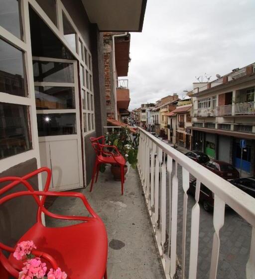 패밀리 스위트, La Casa Cuencana