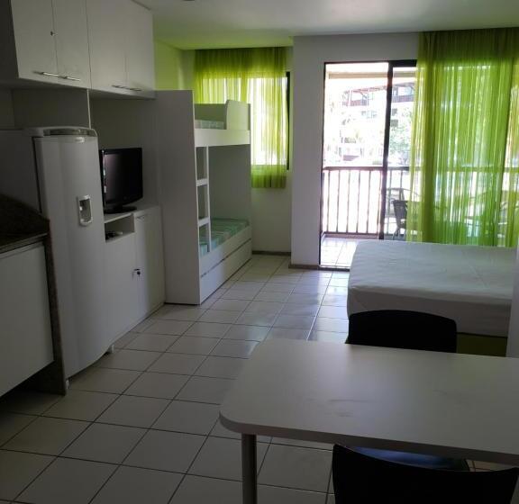 プールの見える1ベッドルームアパートメント, Marulhos Resort By Smart Stays