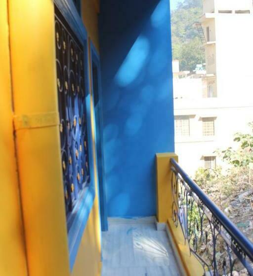 اتاق استاندارد با بالکن, Golden Crown Laxman Jhula