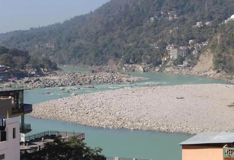 Standard Triple Room with Terrace, Golden Crown Laxman Jhula