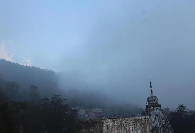 Standard Triple Room with Terrace, Golden Crown Laxman Jhula