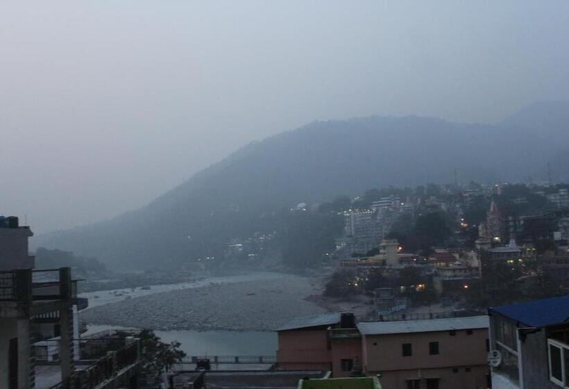 带露台的标准房间, Golden Crown Laxman Jhula