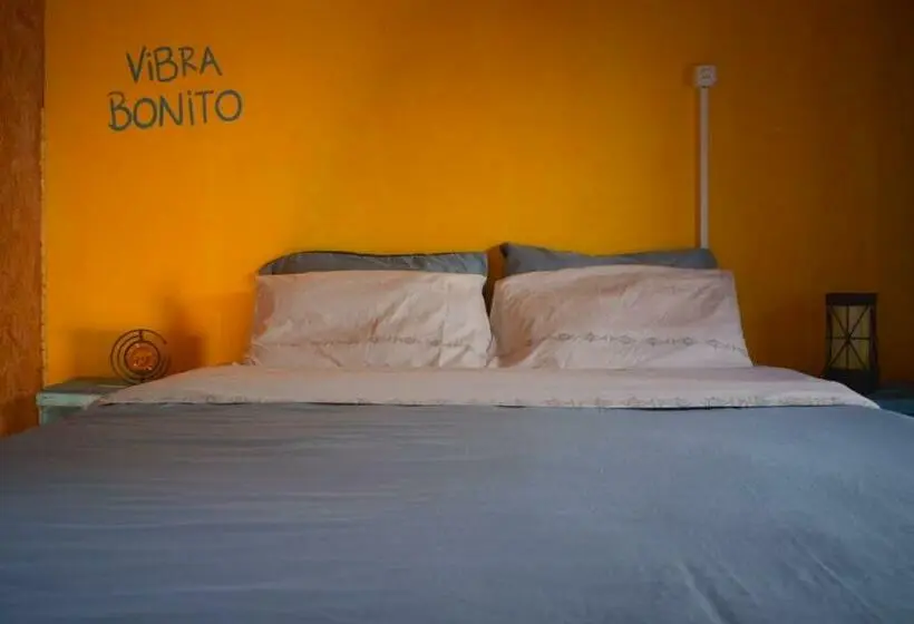 اتاق استاندارد با سرویس بهداشتی مشترک, Mar De Fondo Hostel