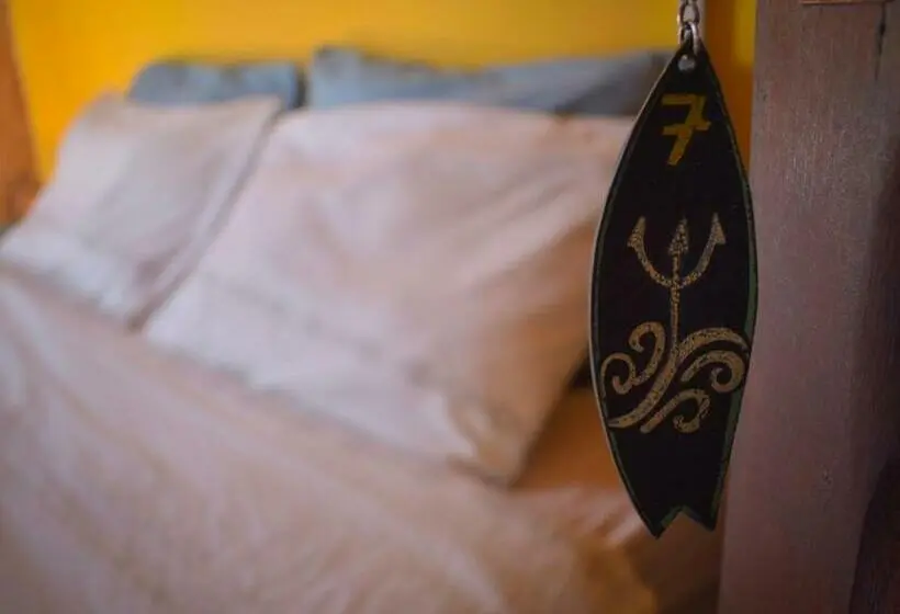 اتاق استاندارد با سرویس بهداشتی مشترک, Mar De Fondo Hostel